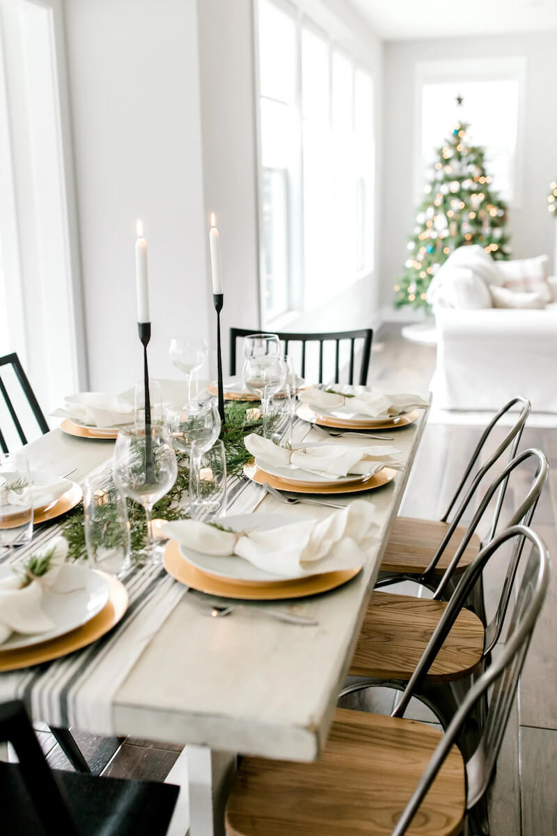 Christmas dinner table settings