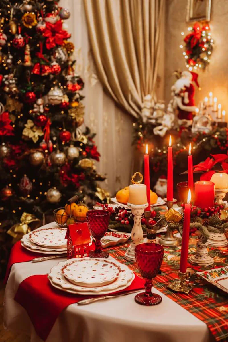 Christmas round table decorations