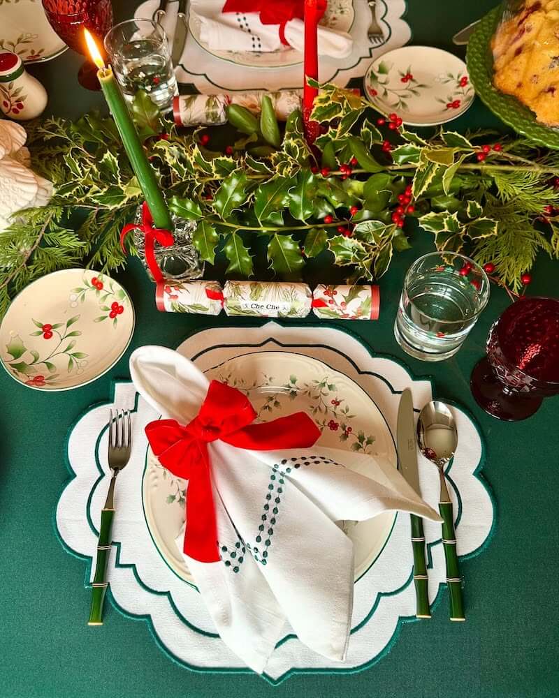 Christmas table settings