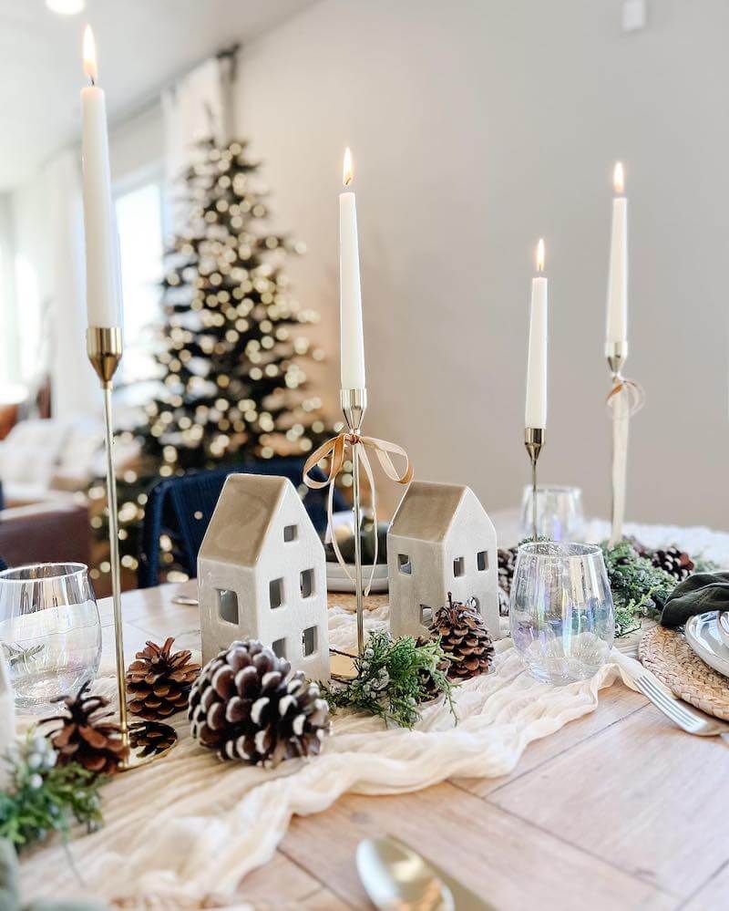 Christmas table settings