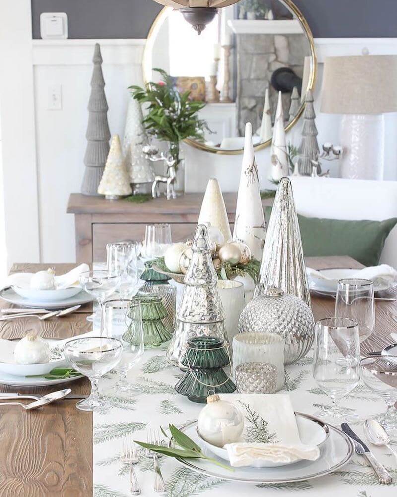 Christmas table settings