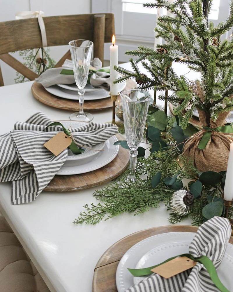 Christmas table settings