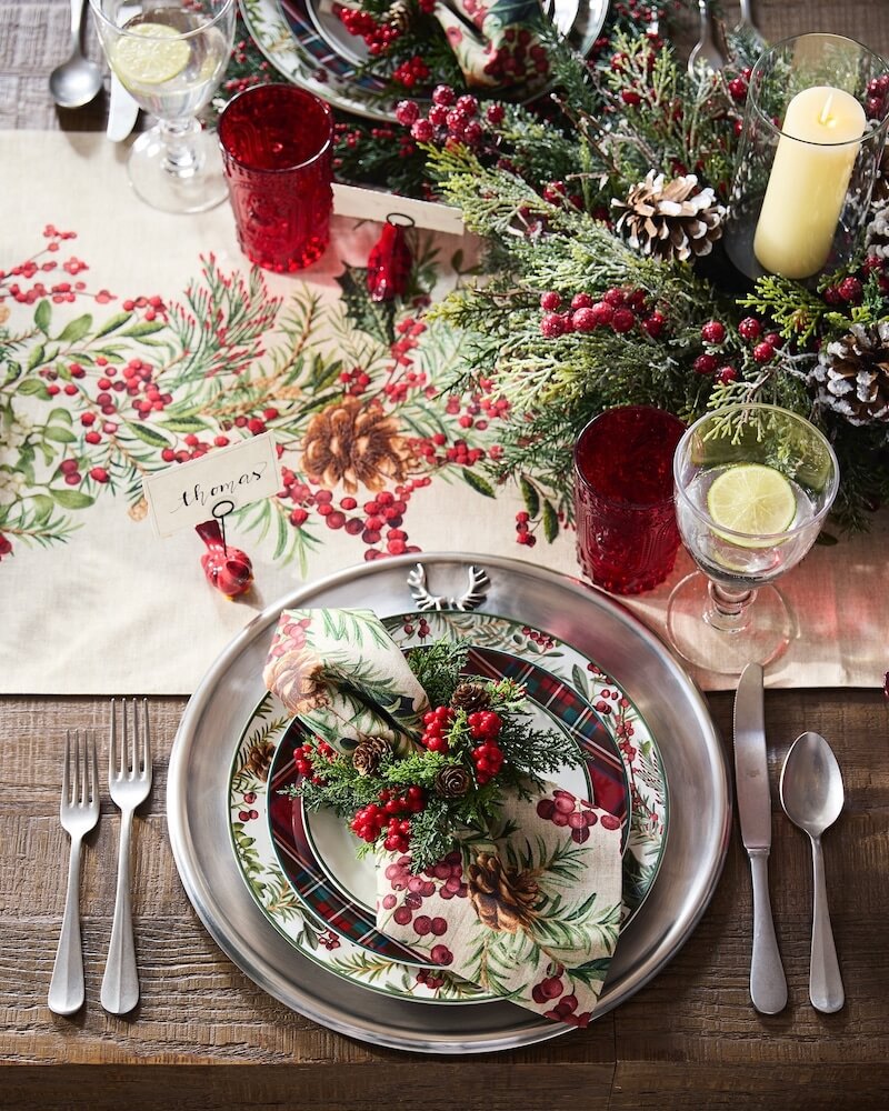 Christmas table settings