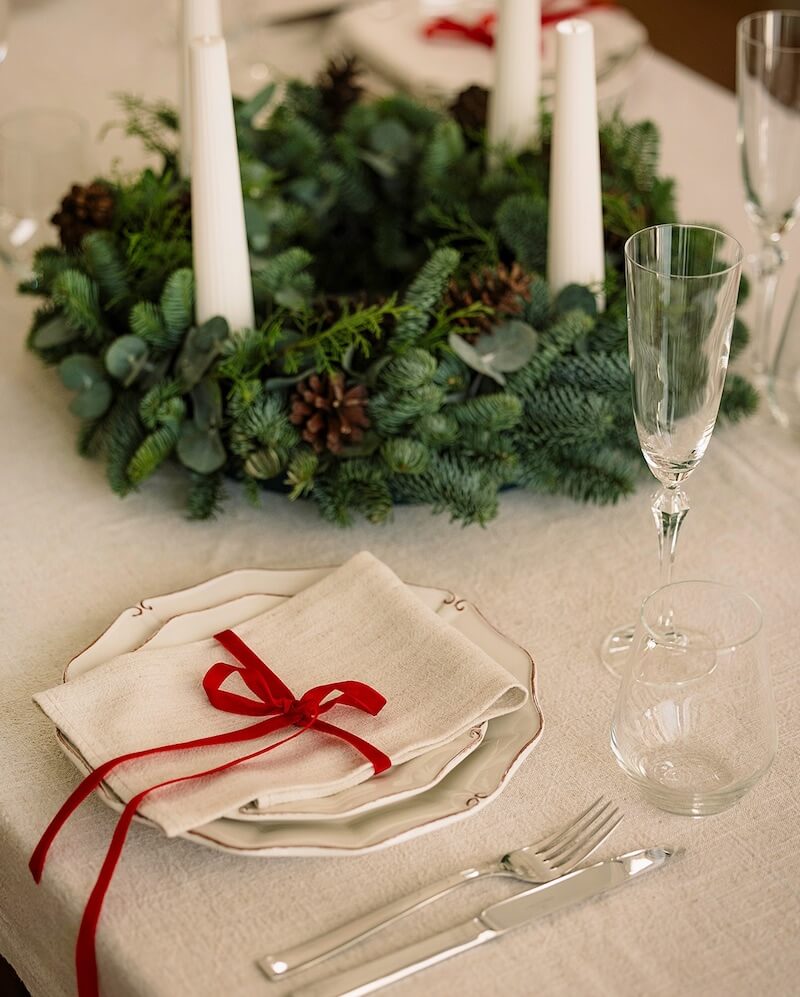 Christmas table settings