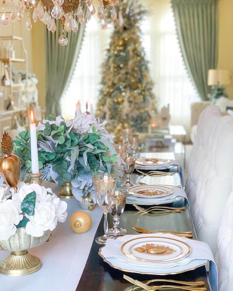 Christmas table settings