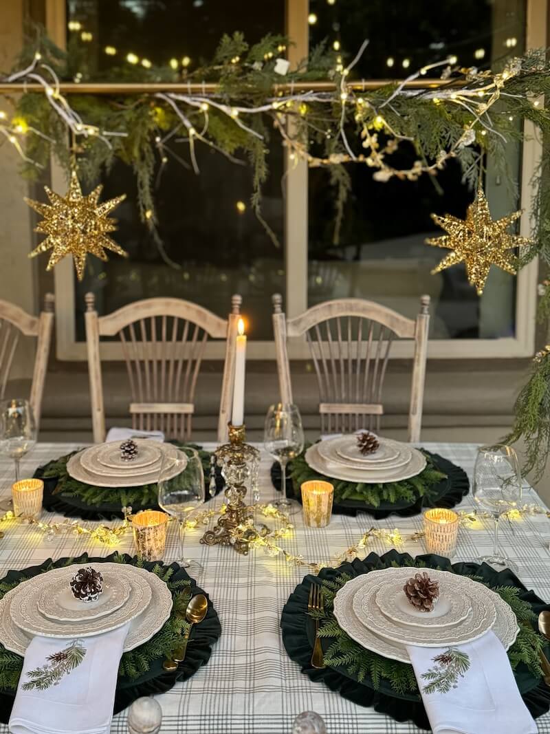 simple Christmas table decorations