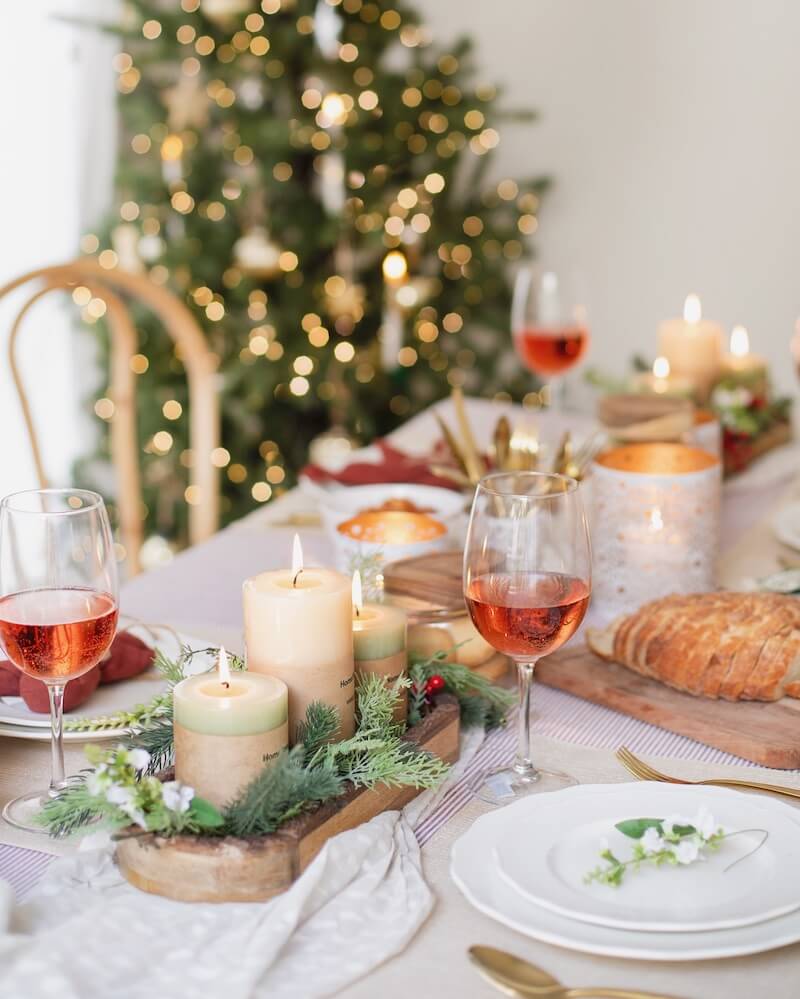 simple Christmas table decorations