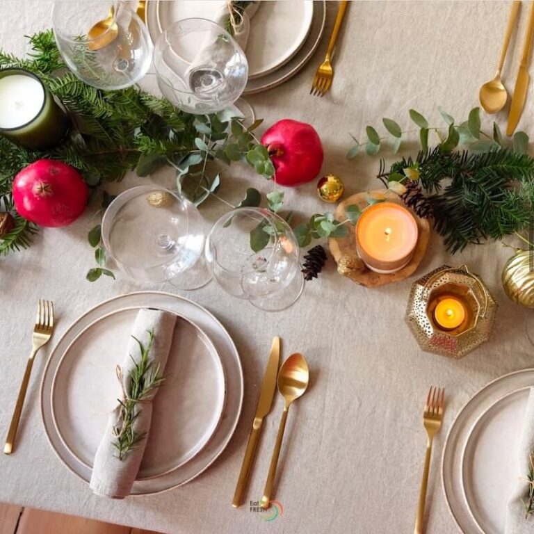 simple Christmas table decorations