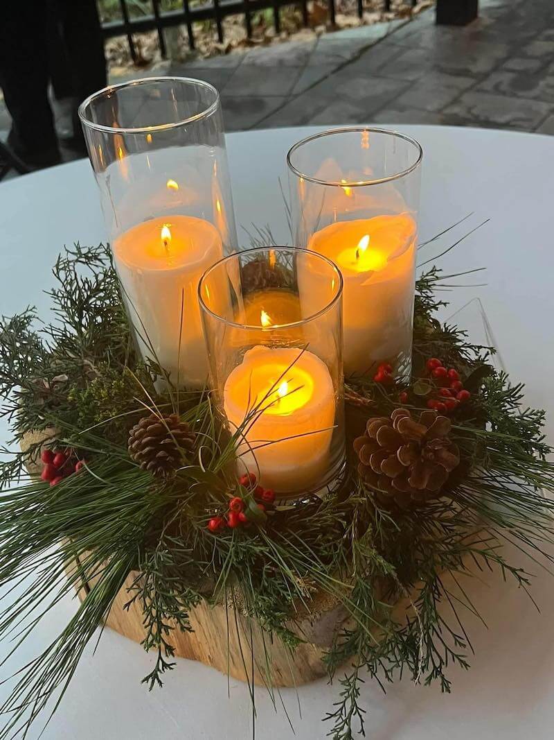 simple Christmas table decorations