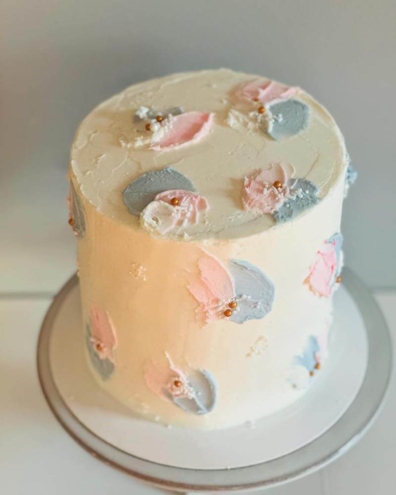 simple gender reveal cake ideas