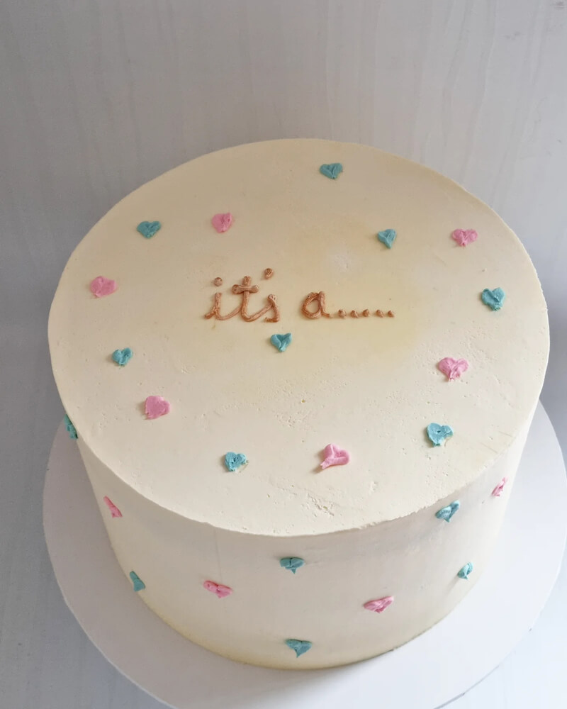 simple gender reveal cake ideas