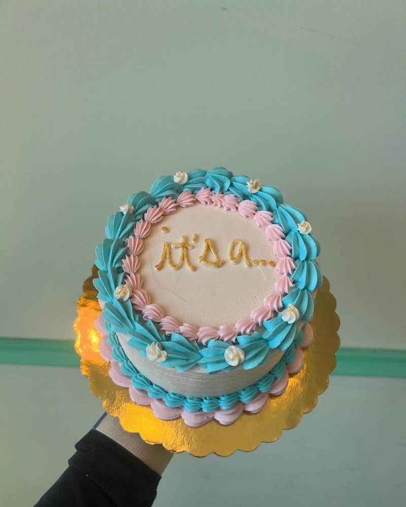 simple gender reveal cake ideas