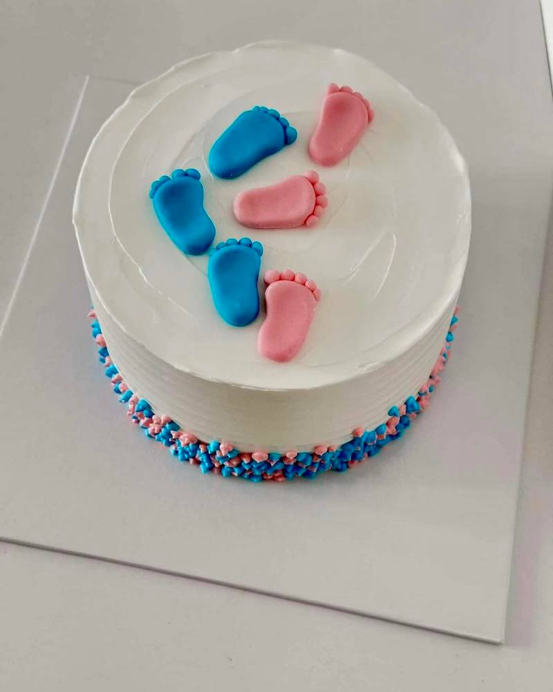 simple gender reveal cake ideas