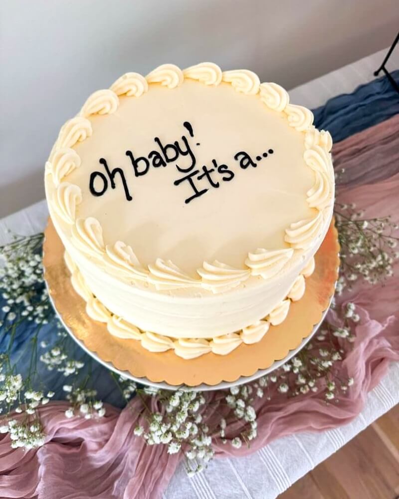 simple gender reveal cake ideas