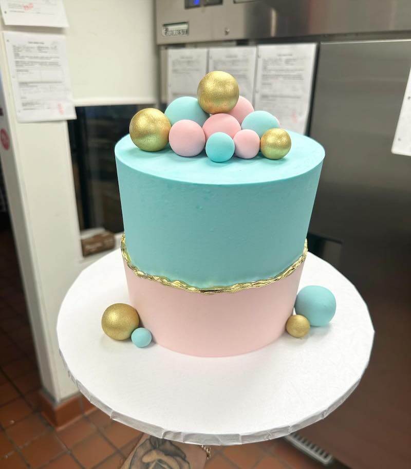 simple gender reveal cake ideas